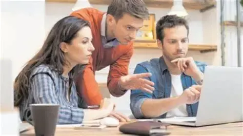 Muchas veces es hacer de otra manera algo que ya hacemos. Rediseñar procesos, cambiar la propuesta de valor.
