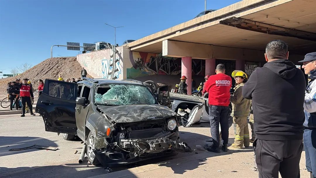 Camioneta marca Jeep en la que circulaba Francisco Iván Santos de 19 años, quien fue imputado durante la tarde del domingo.