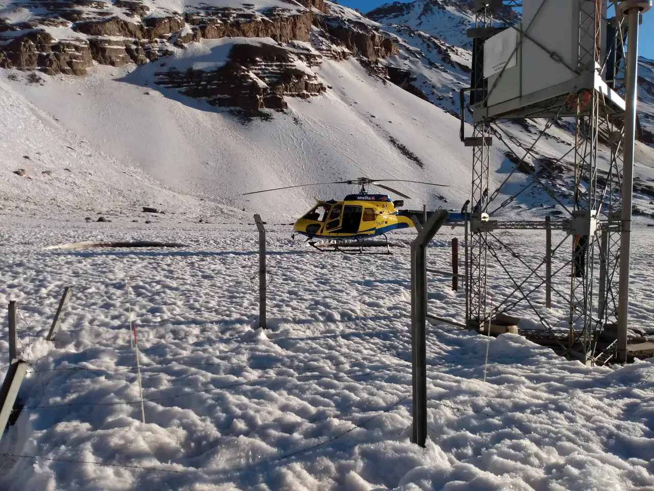 Irrigación mide la nieve acumulada de manera remota y presencial.
