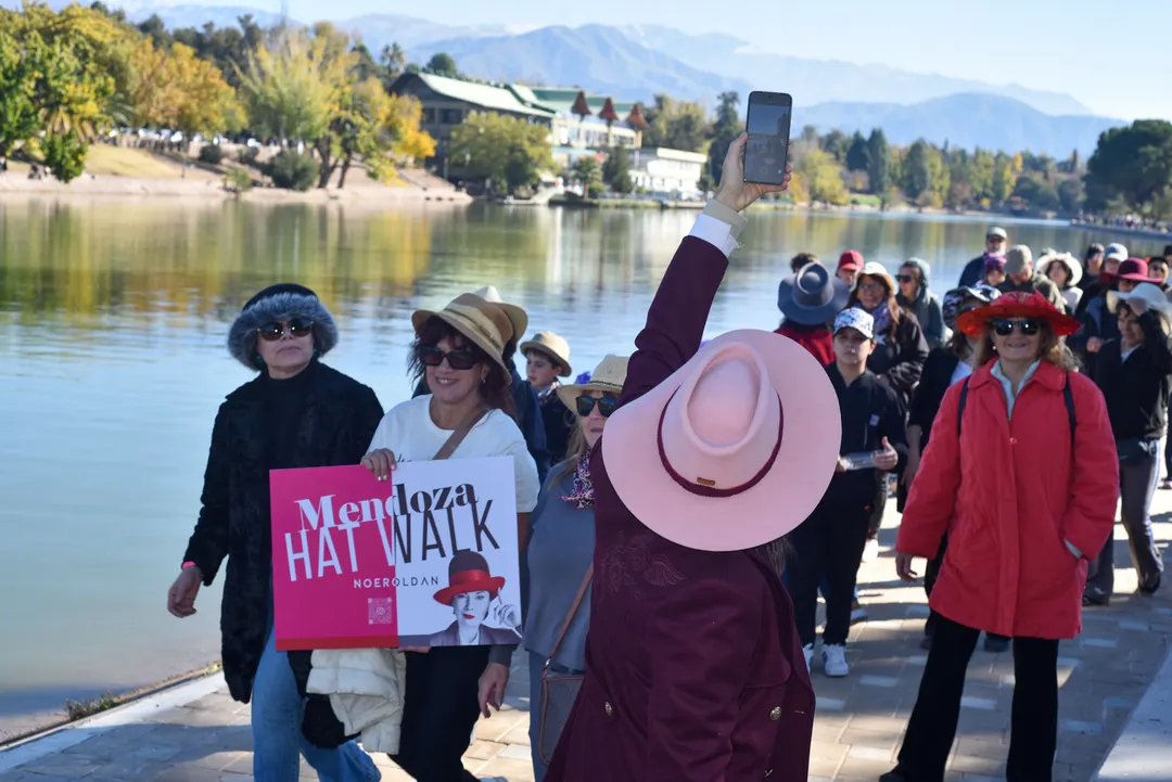 Así se vivió el World Hat Walk en Mendoza.