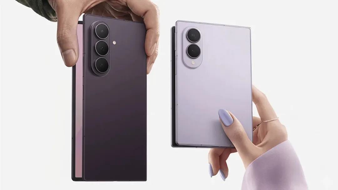 Los modos inteligentes de captura automatizada potencian las herramientas fotográficas en ambos paneles.