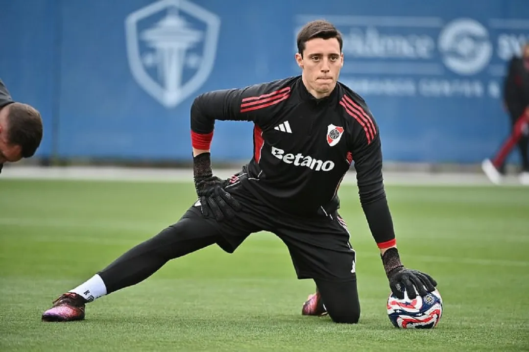River analiza alternativas para el arco mientras busca avanzar en la renovación de Santiago Beltrán.