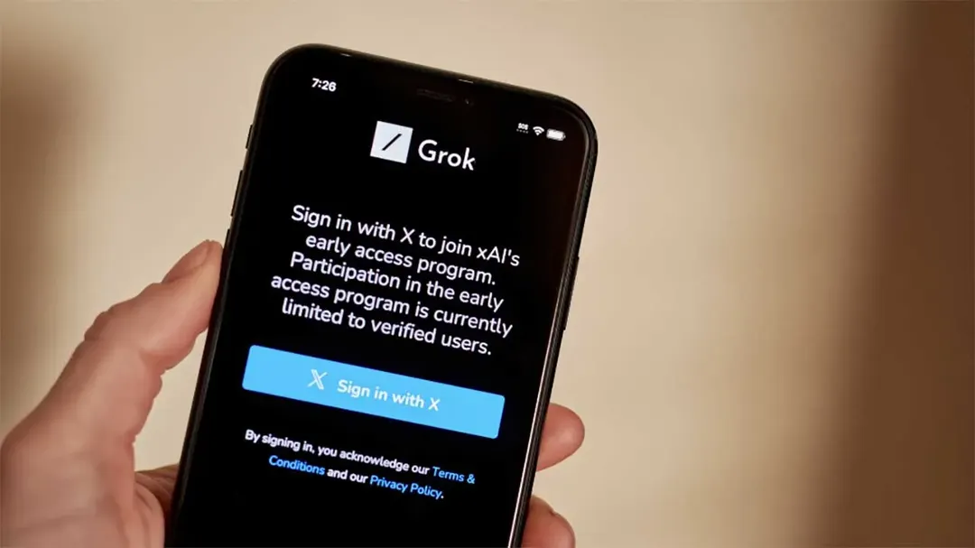 Al parecer, Grok no figura en al App Store. Elon Musk denuncia acuerdo desleal entre OpenAI y Apple.