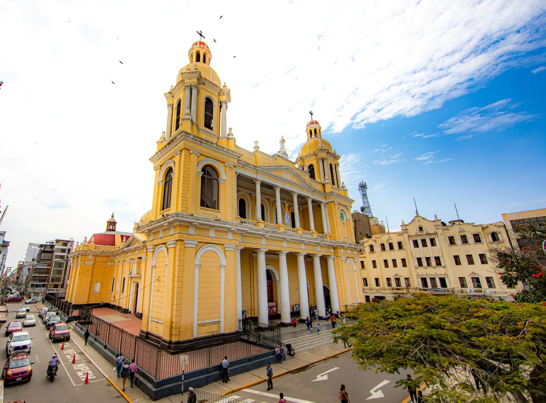 Basílica y Catedral de Santa María - Diocesis de Chiclayo, Perú.