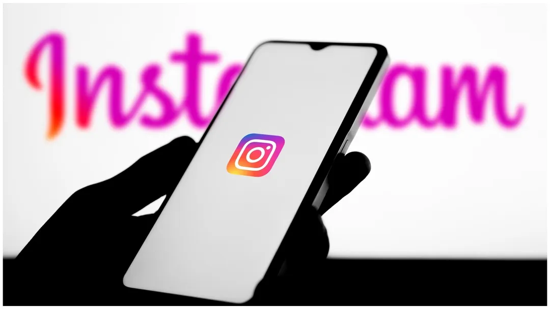 Usuarios de Instagram han denunciado bloqueos masivos.