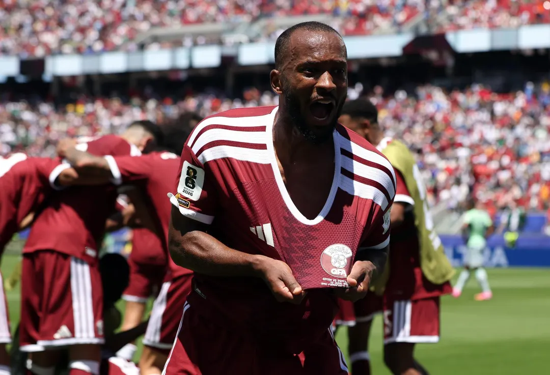 Qatar, que viene de empatar ante Suiza, se mide ante Canadá, uno de los anfitriones del torneo. 