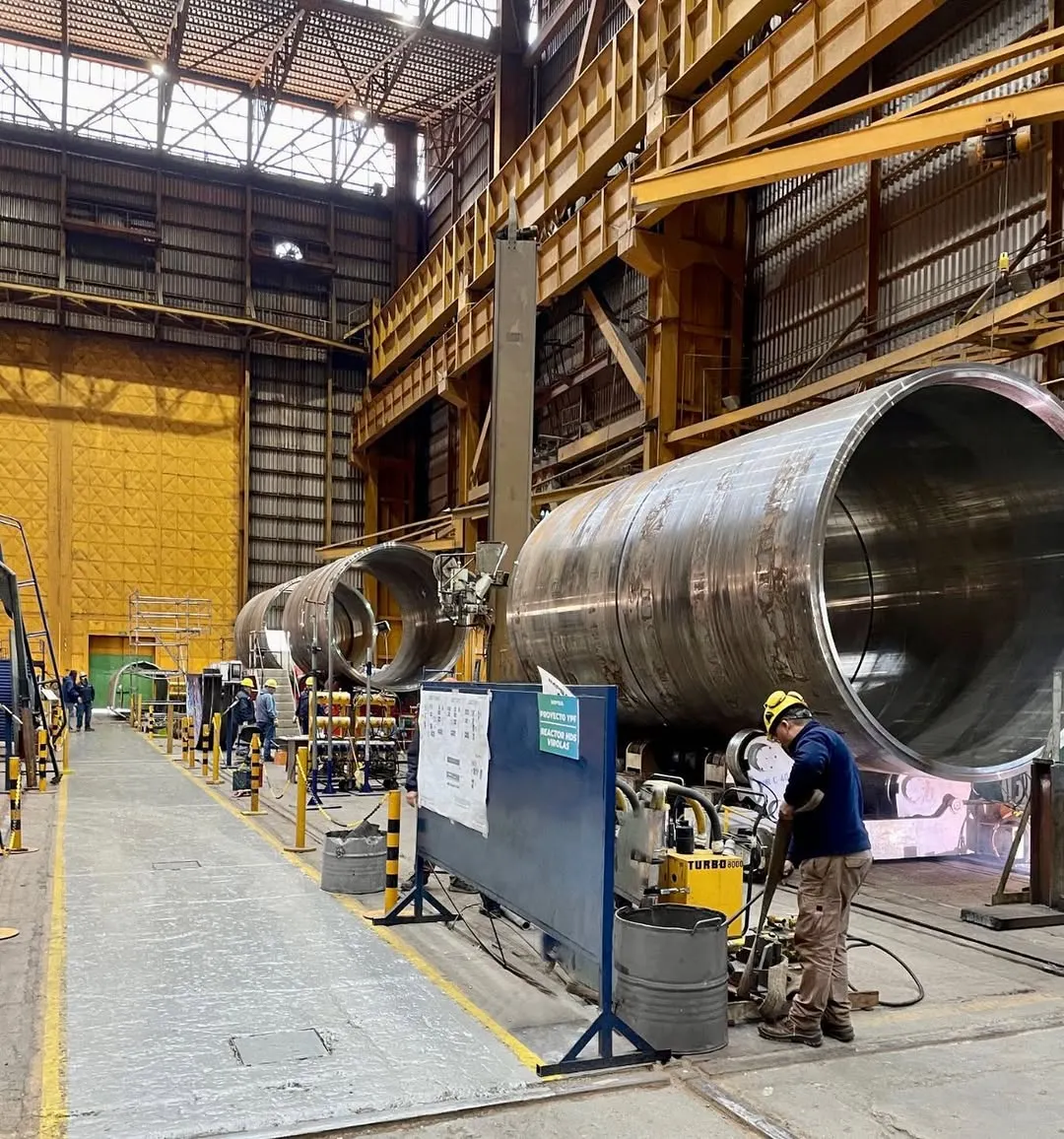 El hidrodesulfurador se construyó en los talleres de IMPSA.