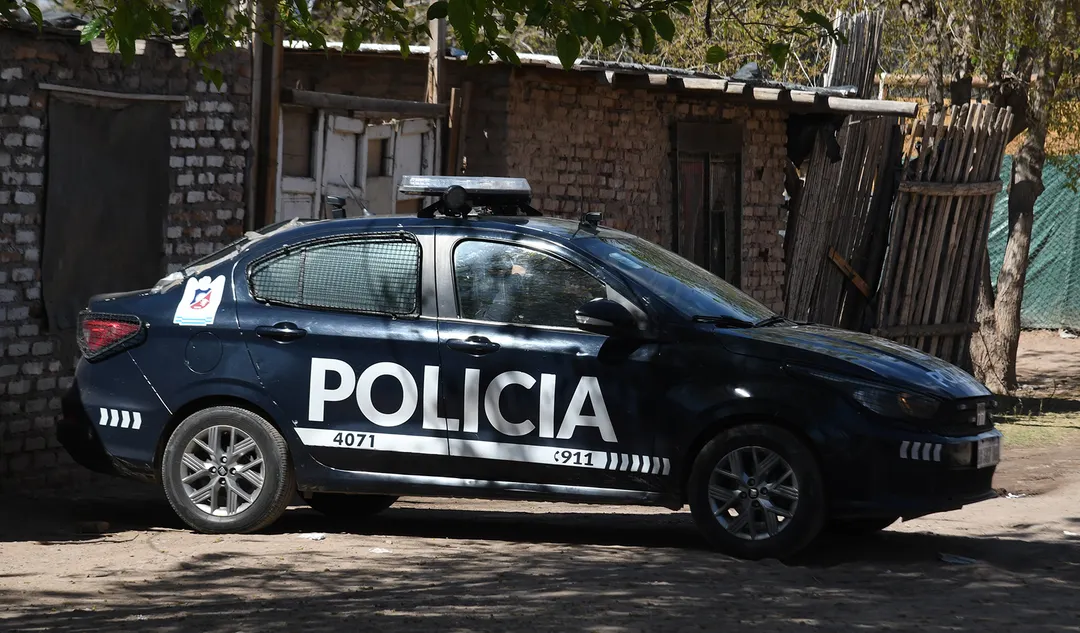 Los vecinos de la zona denuncian que en el asentamiento la presencia de efectivos policiales es muy escasa, casi nula.