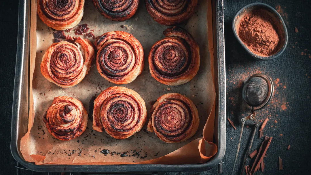 Esta receta de rollos de canela recién  salidos del horno son increíbles