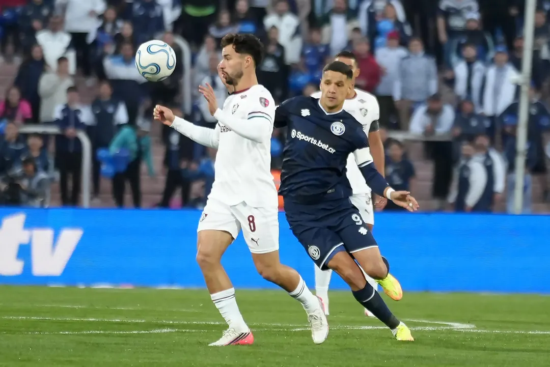 La lepra juega en Mendoza contra Flu. 