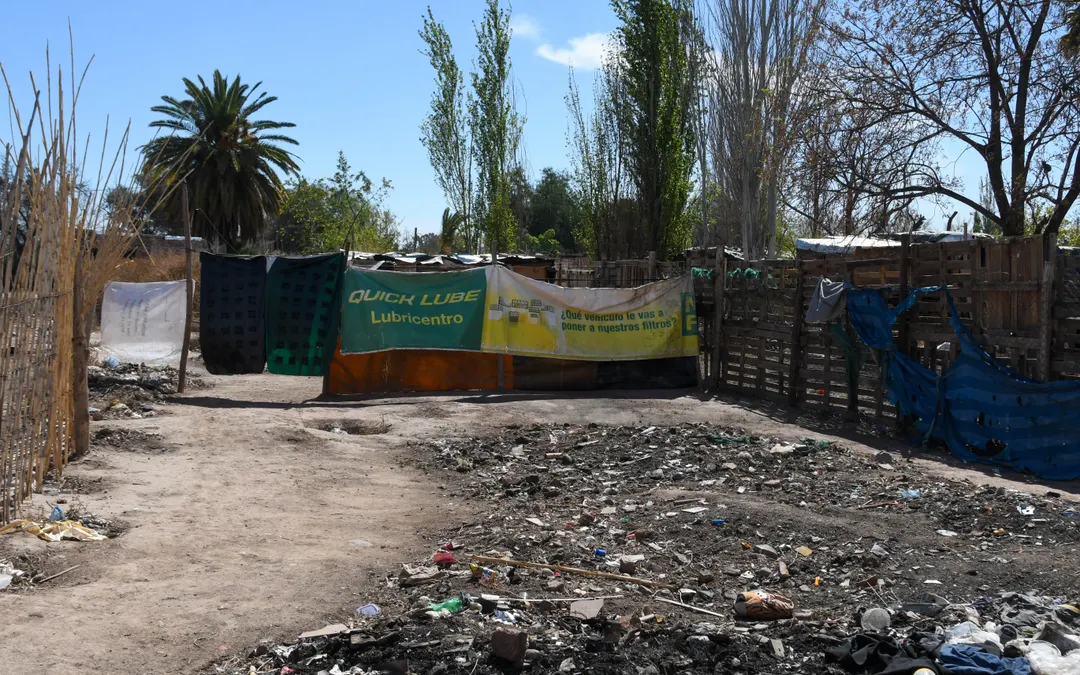 La precariedad y la pobreza son elementos caracteristicos de las viviendas de la zona.