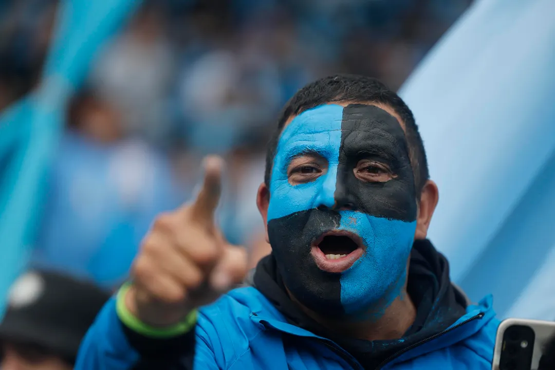 Los hinchas de Belgrano le pusieron color a la final