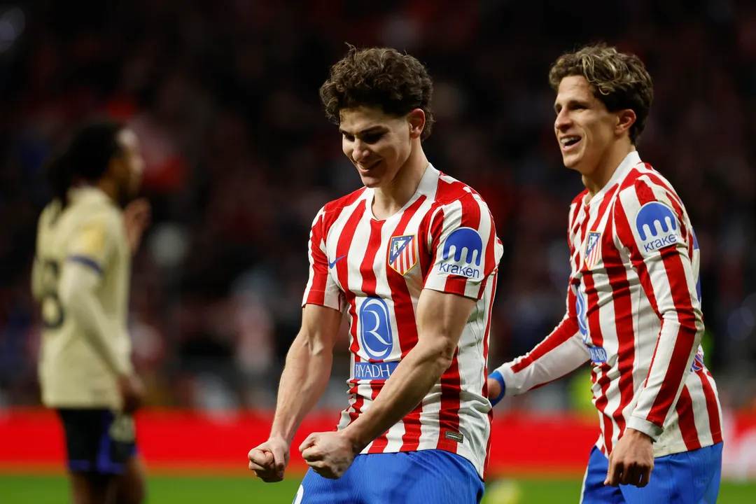 El Barcelona presentó una oferta formal por Julián Álvarez, pero el Atlético de Madrid la rechazó.