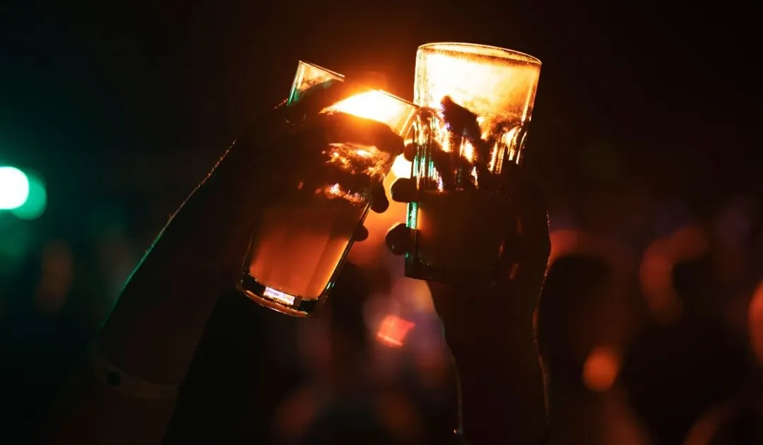 También hay propuesta para noche de baile y tragos. Foto: Canva