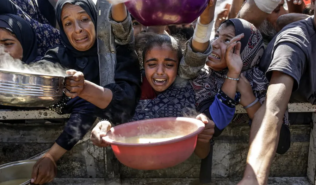 Miles de niños murieron en Gaza a manos de Israel y cientos de miles sobreviven. Foto Efe