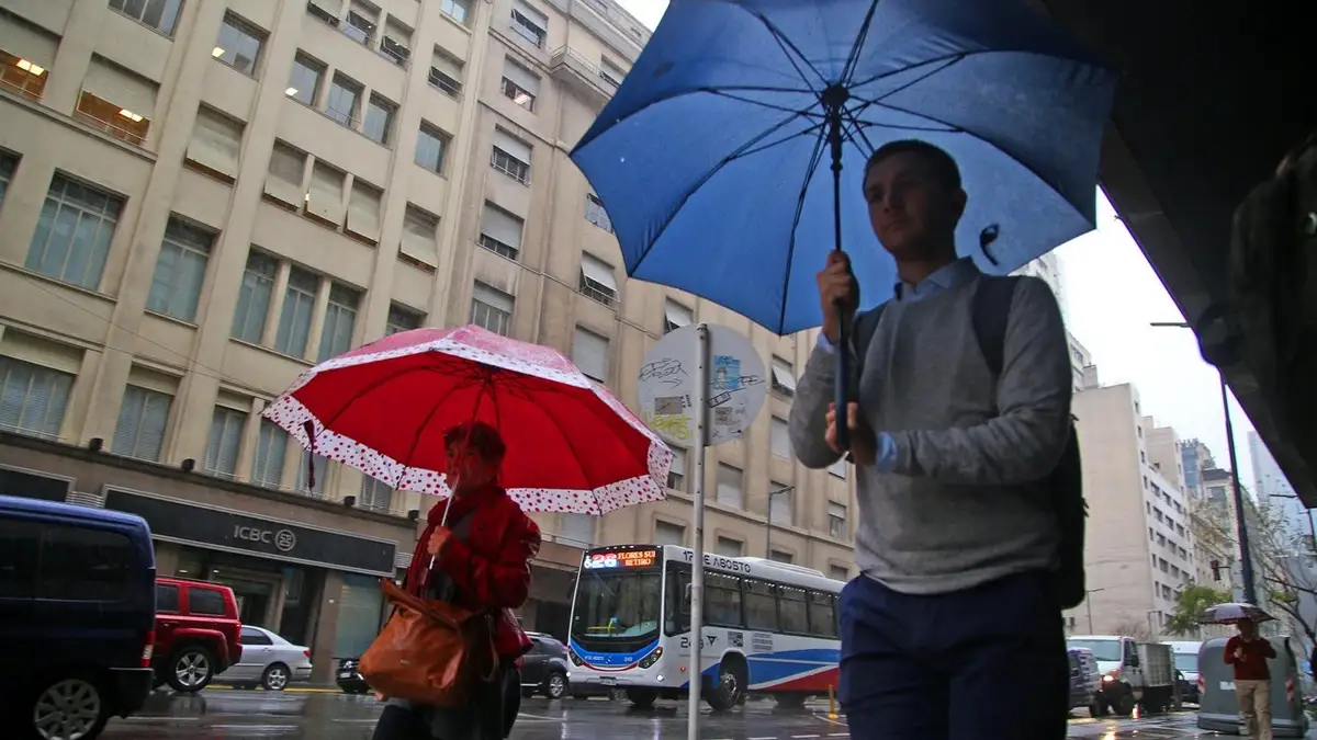 Lluvias y frío en el AMBA: cómo estará el tiempo este jueves y qué se espera para el Día de la Madre