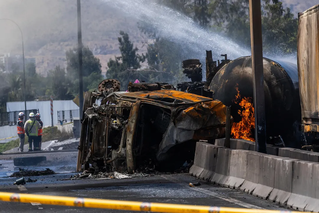 Chile: ya son doce los muertos por la explosión de un camión con gas.