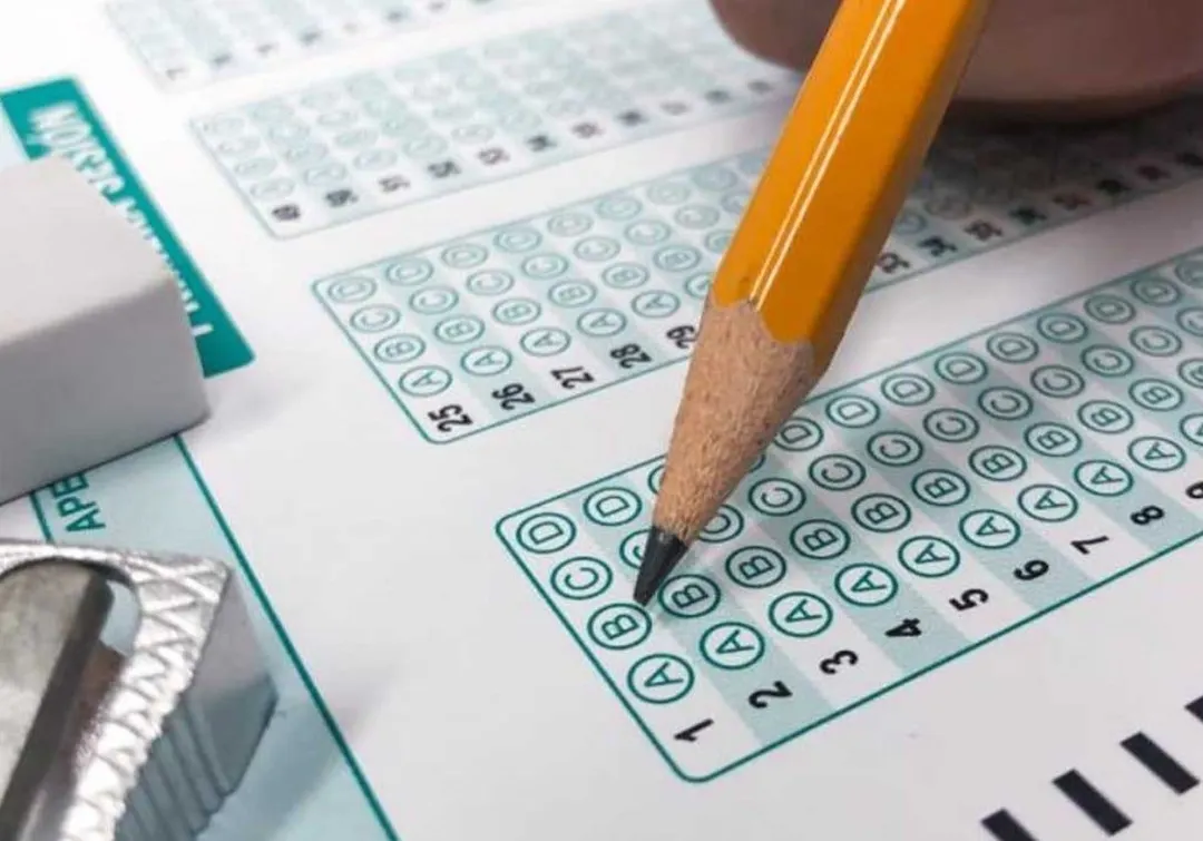 Las pruebas PISA evalúan a estudiantes de 15 años de distintos países y economías.
