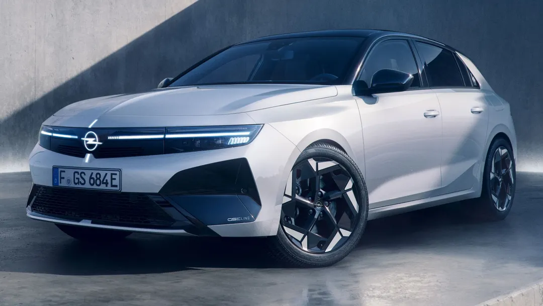 Opel presenta el nuevo Astra GSE Line: diseño deportivo e imagen renovada