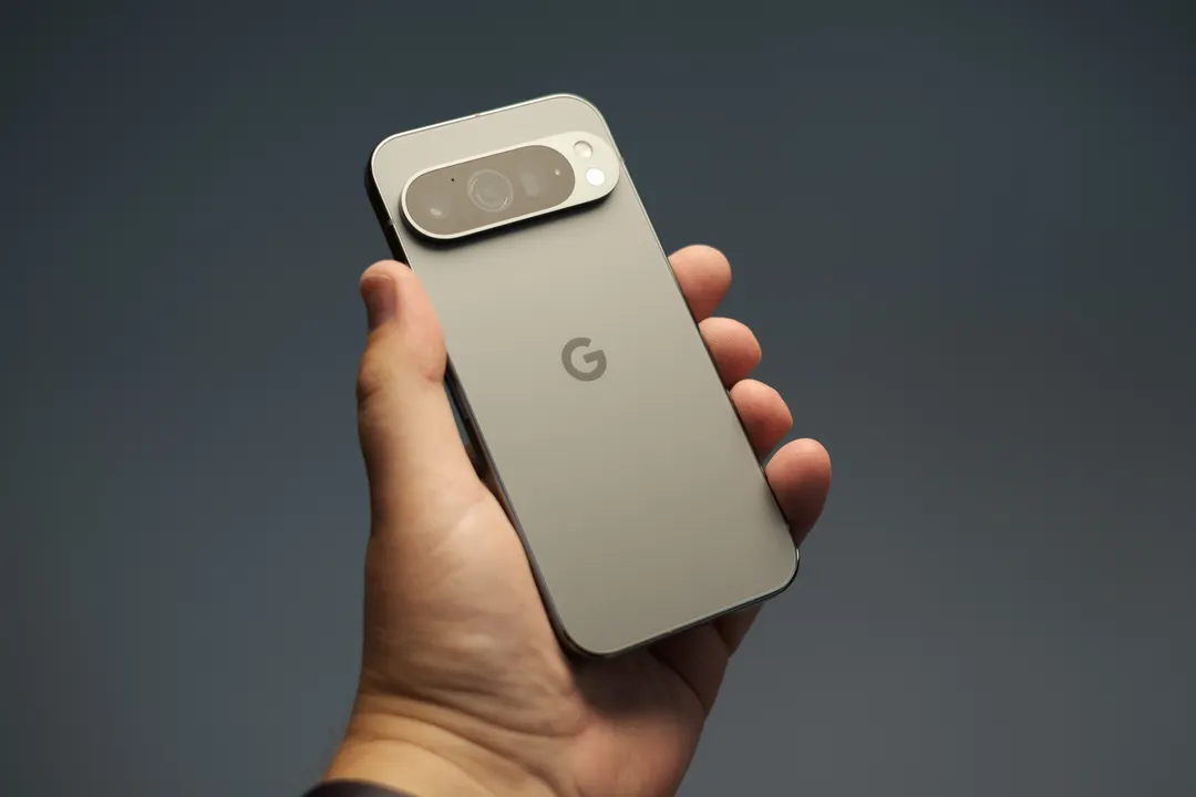 La nueva actualización mejora la fluidez de los Google Pixel al capturar video y utilizar la carga sin cables.