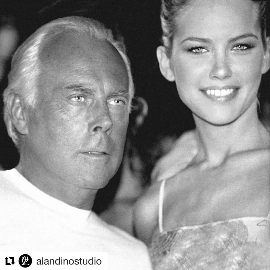 "Gracias a las redes sociales uno encuentra fotos como está, con el rey Giorgio", escribió Valeria Mazza en su cuenta de Instagram hace un par de años.