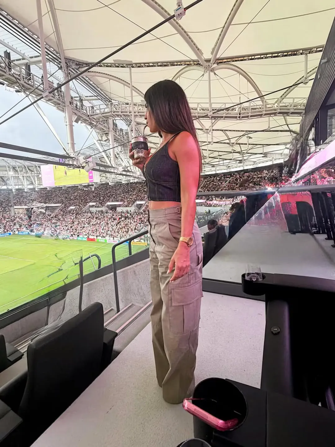 El look cancha de Antonela.