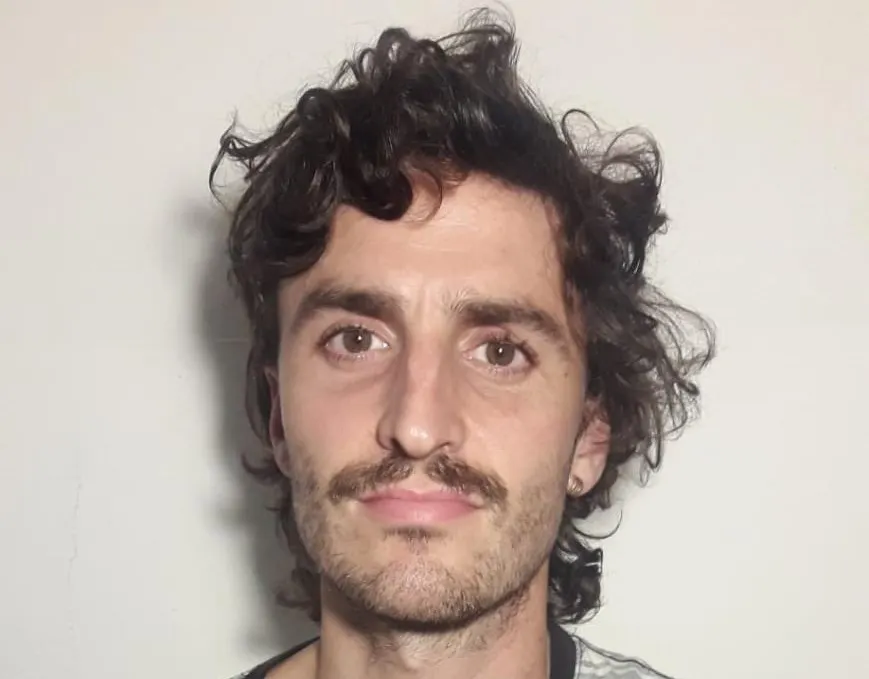 Músico indie, escritor nada indie. Un artista de variedades.