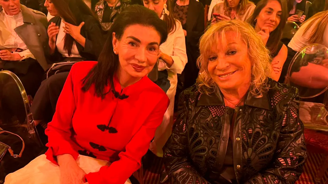 Adriana de Llaver y Cuqui Martínez.