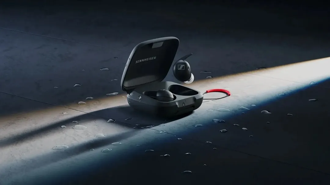 Sennheiser Momentum Sport: alta fidelidad de audio y registro de datos físicos resistente al sudor.