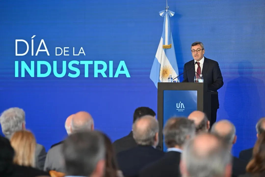Martín Rapallini, de la UIA, en el acto por el Día de la Industria.