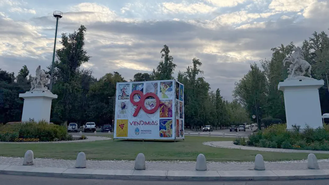 La rotonda de ingreso por los Portones del Parque, una de las zonas más emblemáticas y transitadas. 