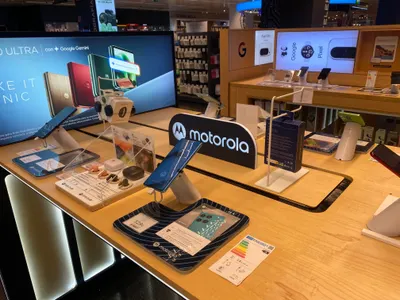 Motorola Razr Flex: filtran el diseño y las características del nuevo celular