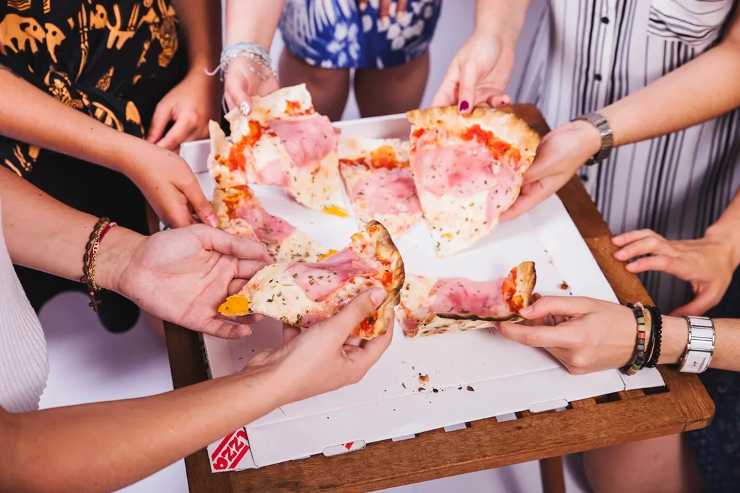 El jueves es sinónimo de pizzas con amigos para muchos.