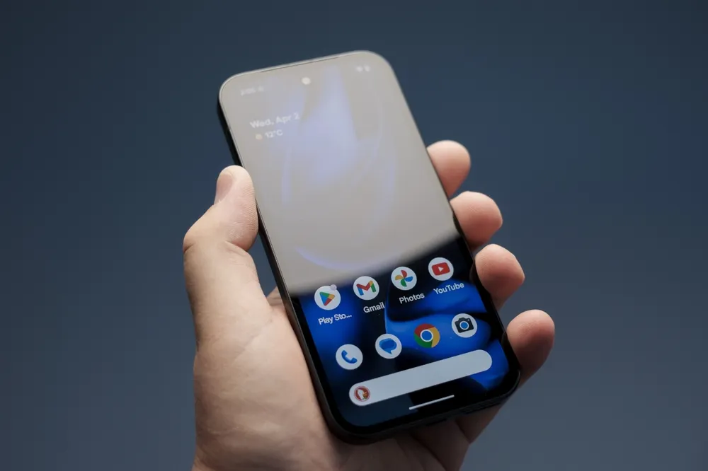 El celular de Google con funciones de IA y cámaras casi profesionales.