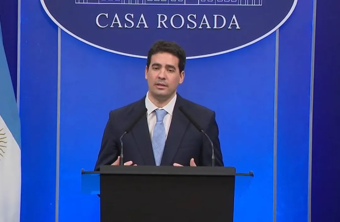 Adrián Ravier se refirió al conflicto portuario