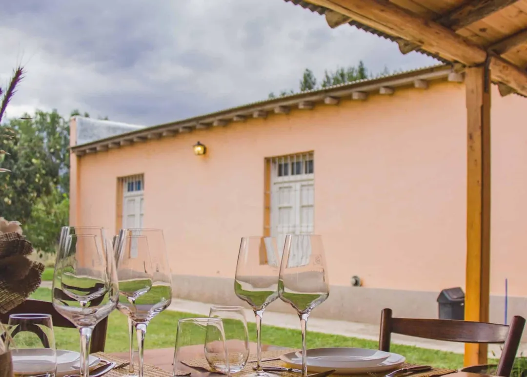 Hogar de Vinos El Peral.