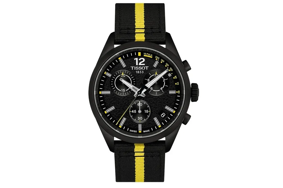 Tissot PR 100: diseño con textura de asfalto inspirado en la mítica competencia francesa.