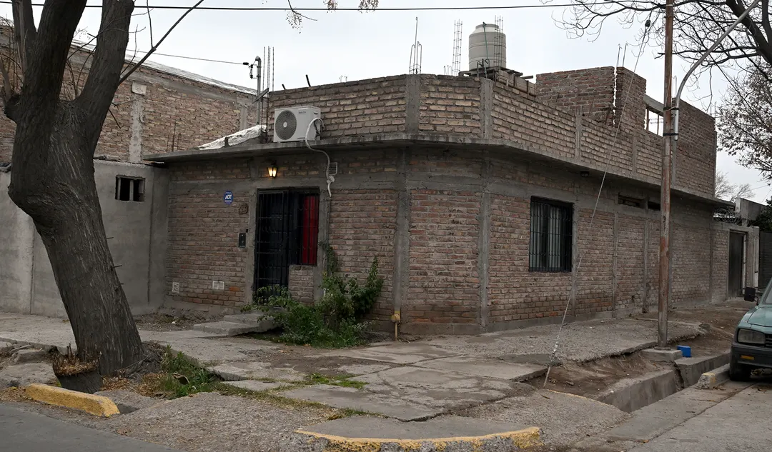 Vecinos de Las Heras contaron cómo funcionaba en secreto el geriátrico clandestino que quedó expuesto tras la muerte de un anciano.
