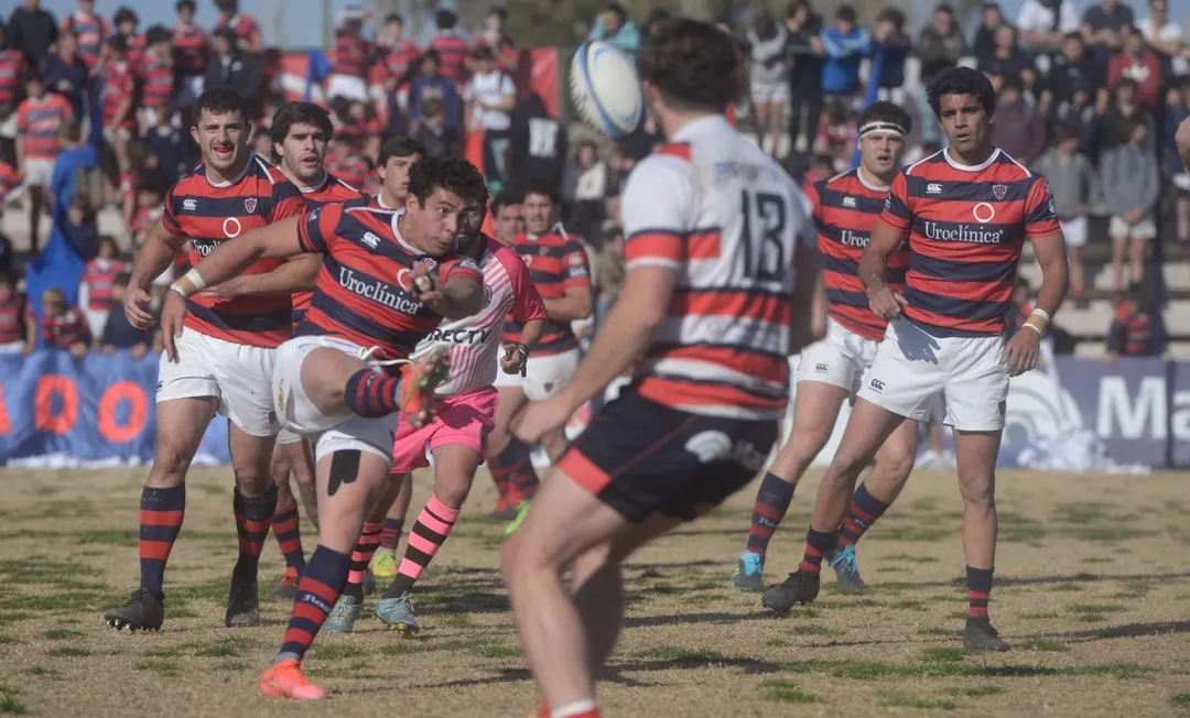 Se reedita un viejo clásico del rugby cuyano. 