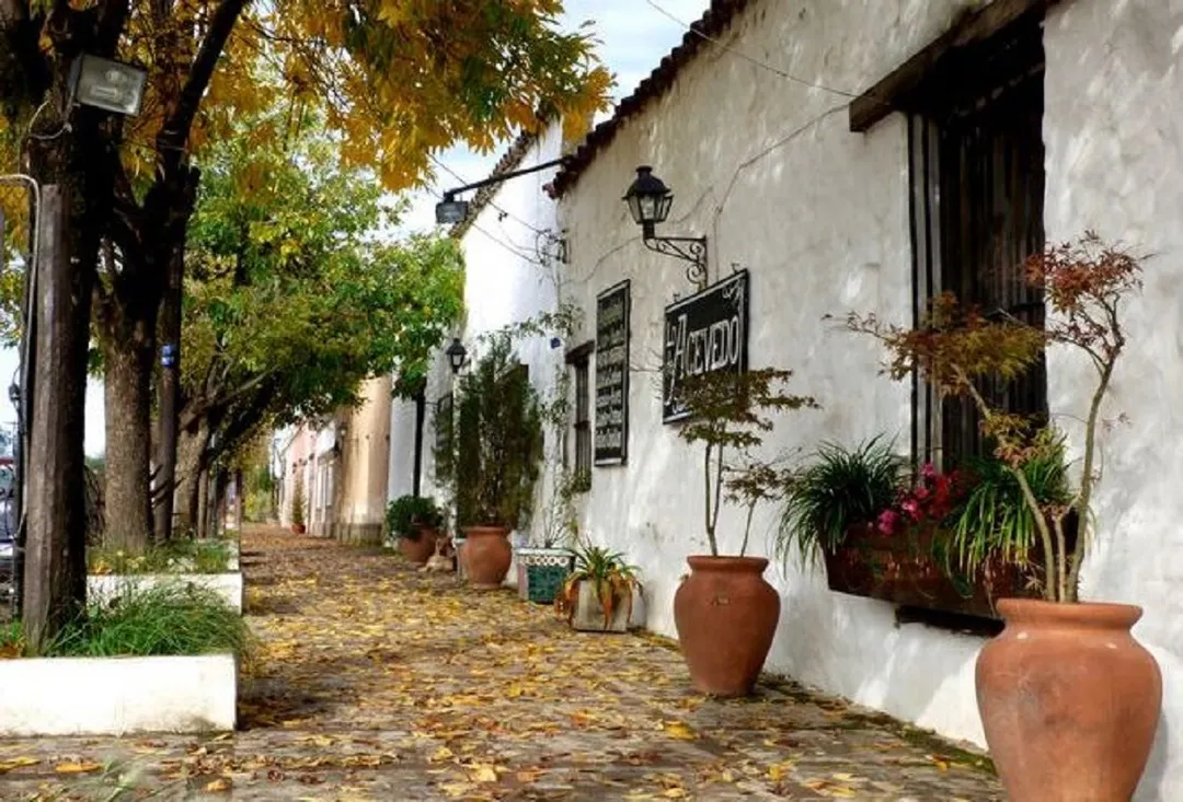 El estilo colonial del pueblo. 