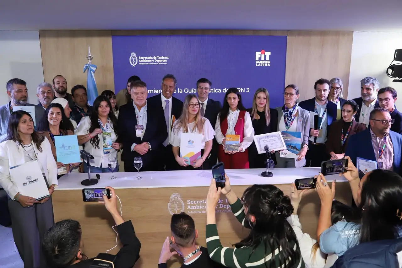 Se presentó una nueva guía para recorrer la Ruta 3.