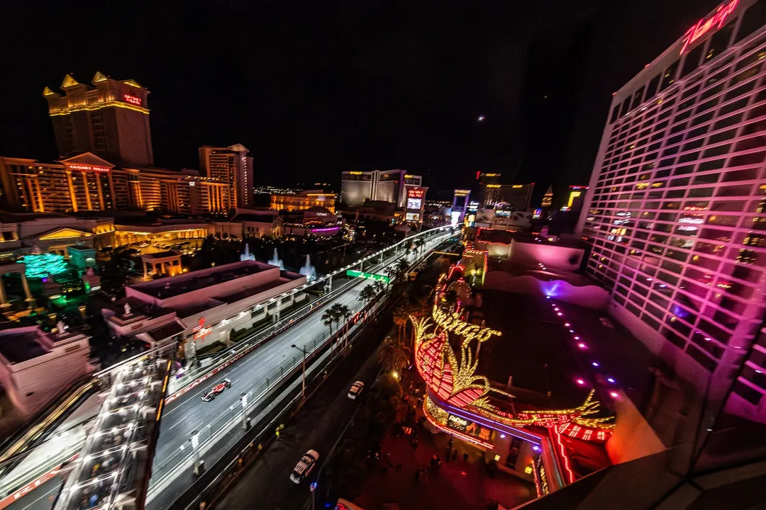 El Gran Premio de Las Vegas rompe la tradición y se disputa en sábado.