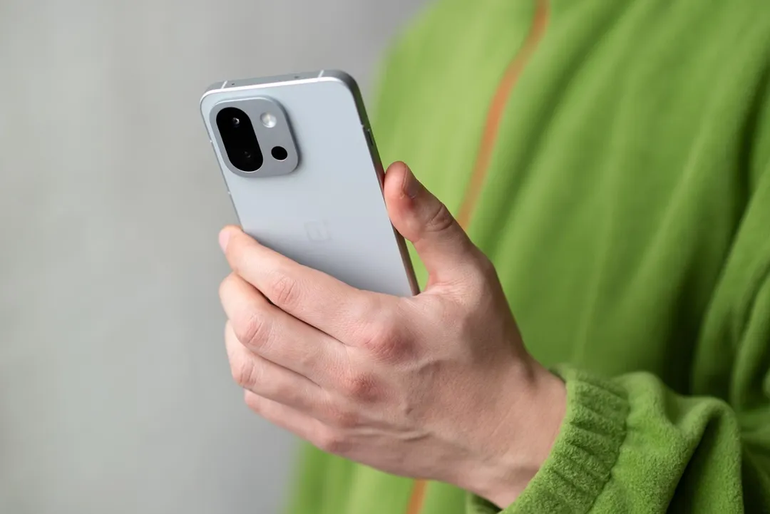 La evolución en los smartphones de la compañía combina potentes procesadores con una autonomía extendida.