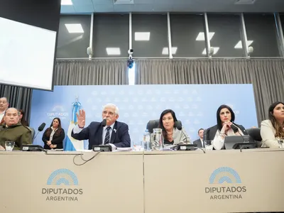 Entre gritos e insultos: Diputados inició un debate caliente por Malvinas