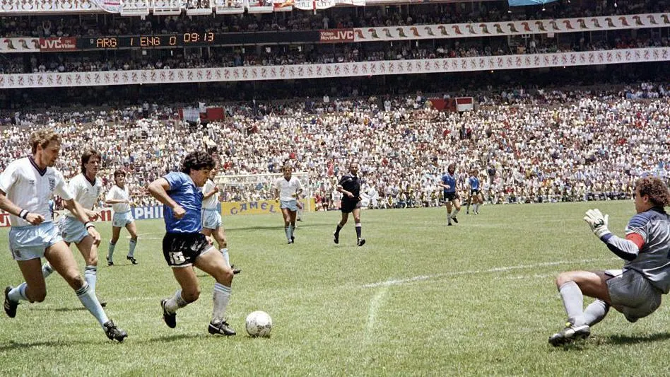 Se cumplen 40 años de la obra de arte de Maradona a los ingleses en México 1986.