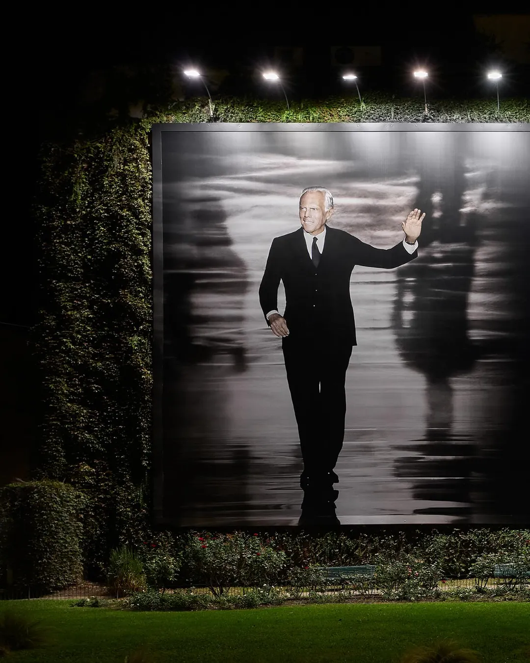 Giorgio Armani en Via Broletto, Milán (Italia).