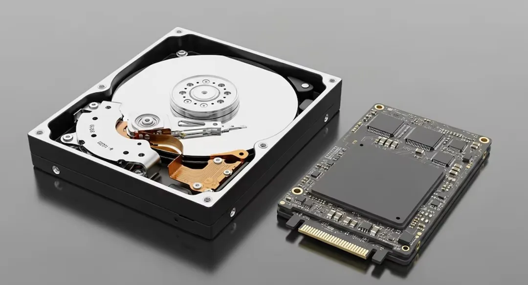 Los discos duros mecánicos son los más expuestos a daños por cortes repentinos de energía.