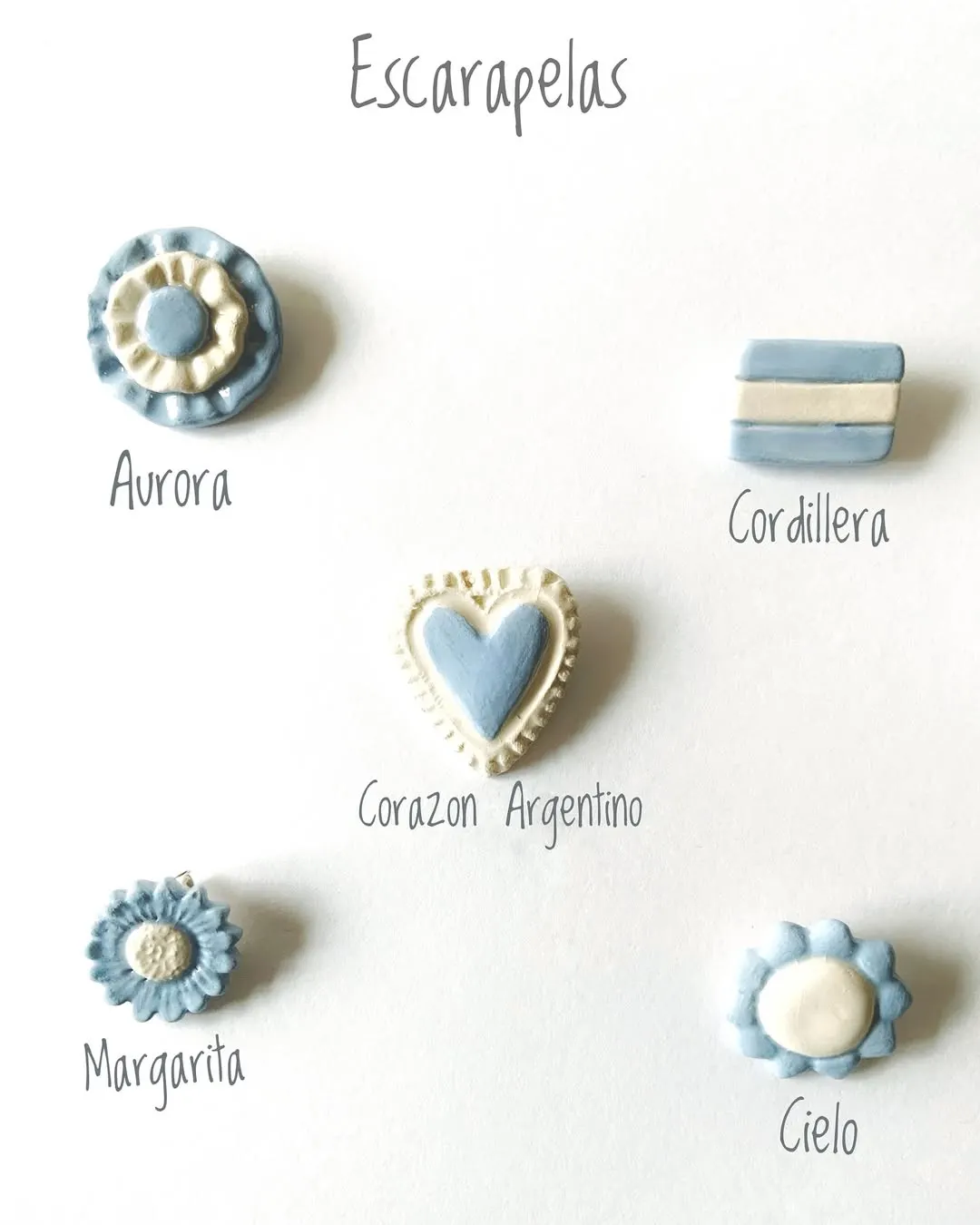 Escarapelas de cerámica.