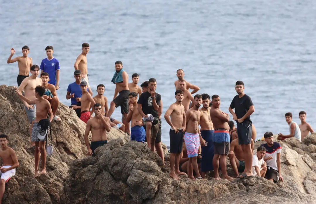 Los informes de inteligencia consideran que Ceuta podría afrontar nuevas acciones hostiles dentro de la denominada “zona gris”.