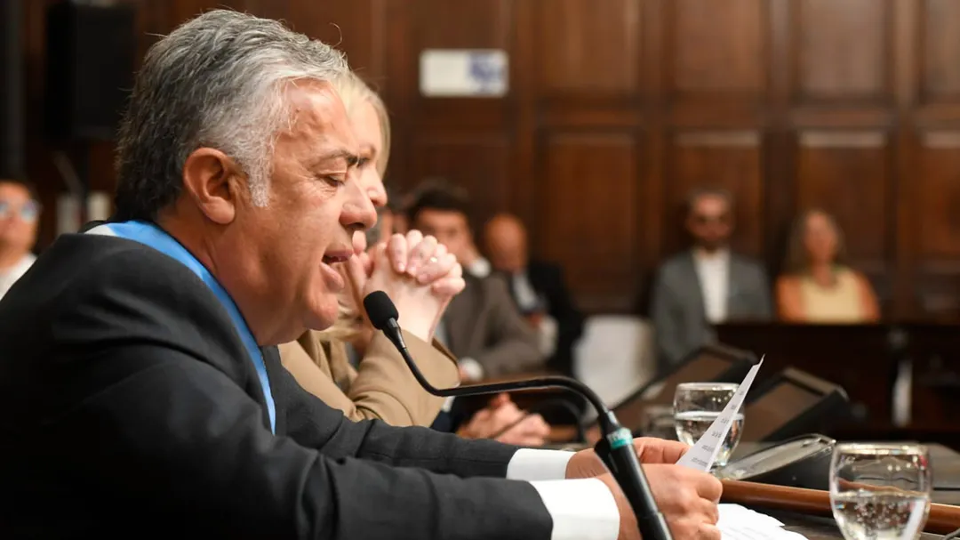 Alfredo Cornejo durante su discurso de apertura de las sesiones ordinarias en la Legislatura. 